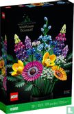 Lego 10313 Wildflower Bouquet - Image 1