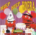 Hiep Hiep Hoera (Vrolijke Avonturen met Bert & Ernie) - Bert's verjaardag - Afbeelding 1