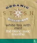 white tea with mint - Afbeelding 1
