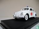 Volkswagen Beetle Red Cross - Afbeelding 2
