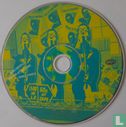 Armed Forces - Afbeelding 3