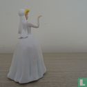 Aschenputtel im weißen Hochzeitskleid - Bild 2