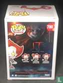 Pennywise (w/ balloon) - Afbeelding 2