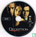 Deception - Bild 3