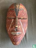 Ndunga Mask, Woyo Peoples - Image 1