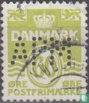 Number, Crown and Waves
