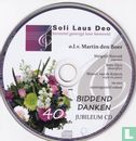 Biddend danken