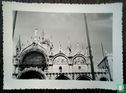 Fronton der Markusbasilika, Venedig