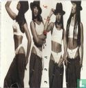 Y?N-VEE - Image 1