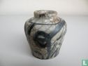 Chinesische Vase aus der Ming-Dynastie 1368-1644 - Bild 1