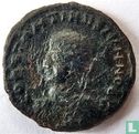 Romeinse Keizerrijk Thessalonica AE3 Kleinfollis van Keizer Constantijn II 324 n.Chr. - Afbeelding 2