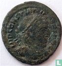 Romeinse Keizerrijk AE3 Kleinfollis van Keizer Constantijn de Grote 317 n.Chr. - Afbeelding 2