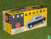 Rover P4 - Grey / Burgundy