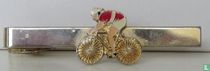 dasspeld met rode racefietser