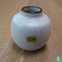 Ravelli Vase