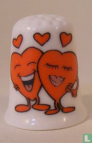 [2 hartjes bedrukt op een porselein vingerhoedje TimTim]