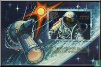 Erste Weltraumspaziergang 