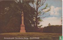 Gedenknaald. Hemelsche Berg