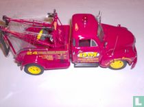 Chevrolet wrecker