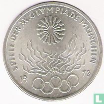 Allemagne 10 mark 1972 (F) "Summer Olympics in Munich - Olympic rings and flame"