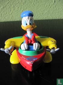 Donald Duck in plane