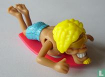 Man op surfboard