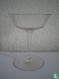 Logos Liqueur coupe blank