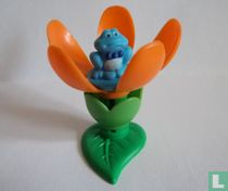 Fleur avec une grenouille