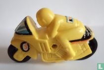 Motorcyclist (yellow)