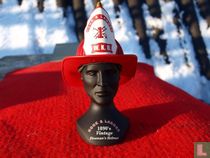 Bust with fire brigade helmet