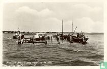 Ameland-Nes. Hoog water op de pier
