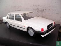 Volvo 740 GL sedan
