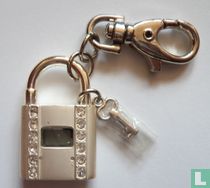 Hangslot met sleutel