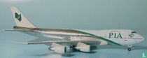 Boeing 747-240 'PIA'