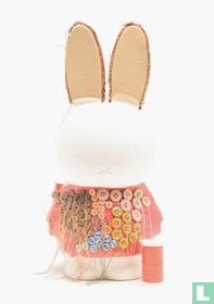 Nijntje in de mode - 'Miffy and the pink dress' by Melody Deldjou Fard