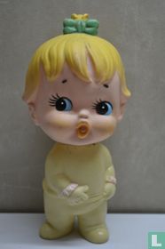Bébé avec les fesses nues