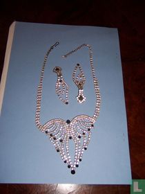 Set - Collier + oorhangers