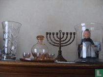 Verre rose, carafe avec 6 verres
