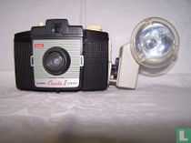 Brownie Cresta II camera met flitser