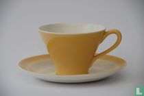 Cup and saucer Enny dark yellow