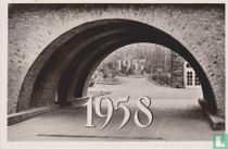 1957 verdwijnt, 1958 komt onder brug door