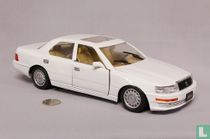 Lexus LS 400