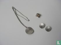 Hanger, oorclips en ring Jorgen Jensen (1895 - 1966) 