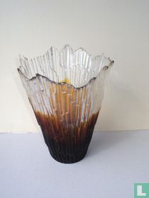 Humpila art glass