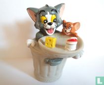 Tom and Jerry in the garbage