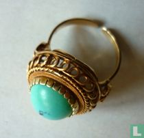 Antieke Gouden Ring met Turkooise edelsteen