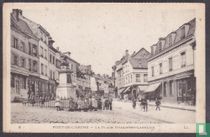 Pont-de-L'Arche, La Place Hyacinthe-Langlois