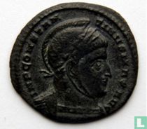 Constantine je AE Follis 319 n. Chr.