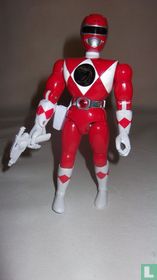 Ranger rouge avec pistolet
