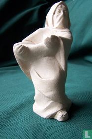 Sara figurine